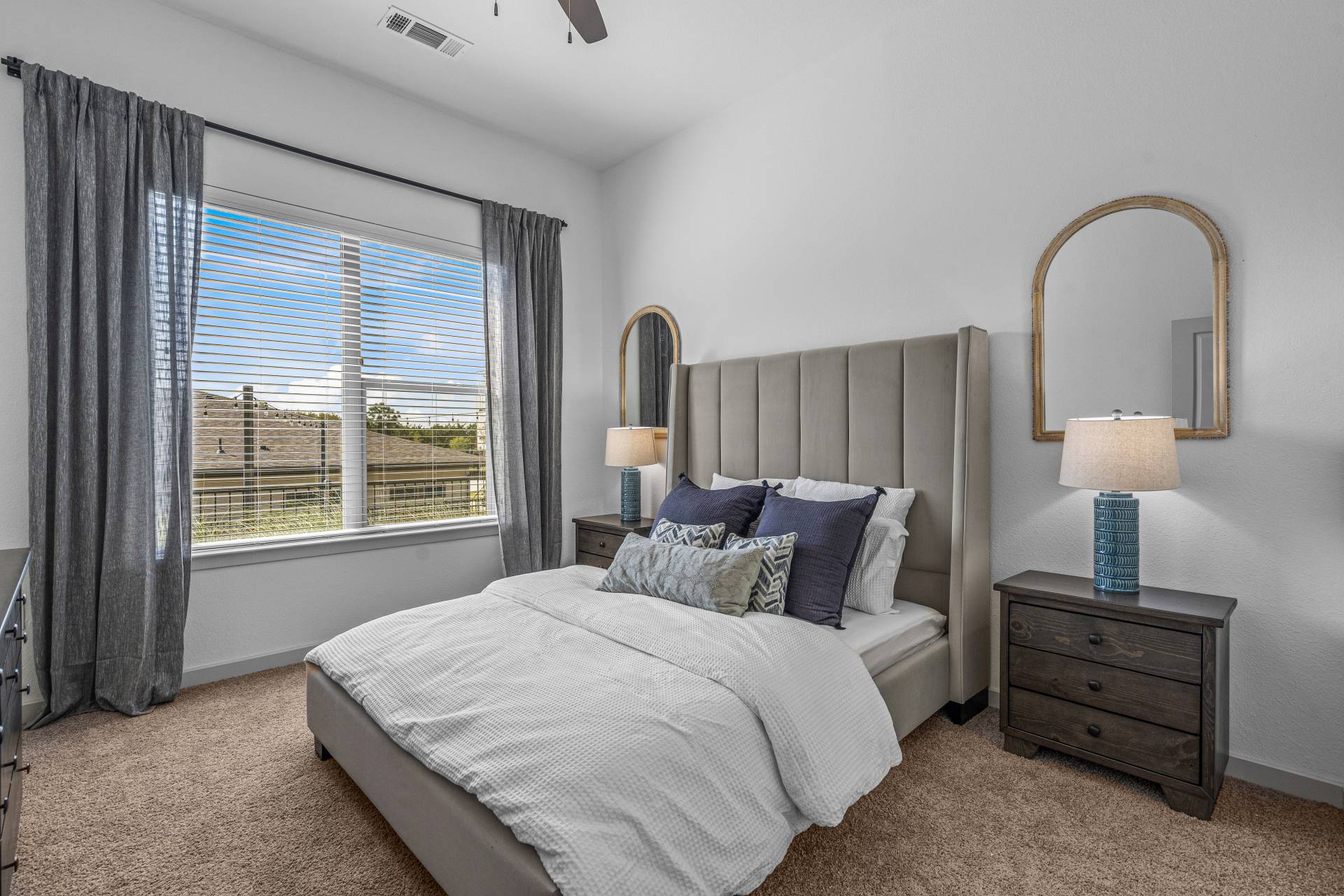 Gallery Cedar Lakes Apartments